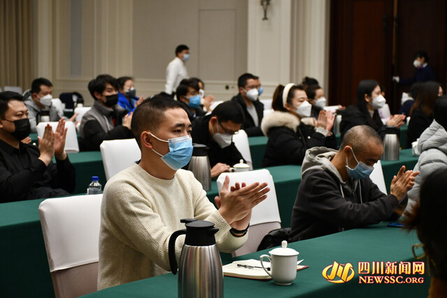 罗从兵先进事迹报告会现场