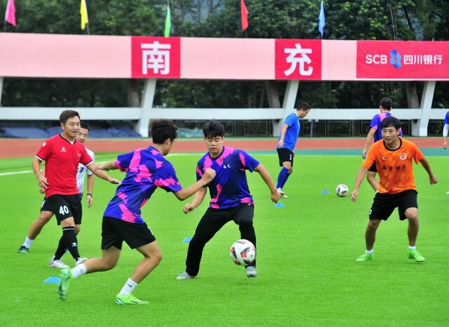 南充队在主场进行训练即将迎战成都队+(3).jpg