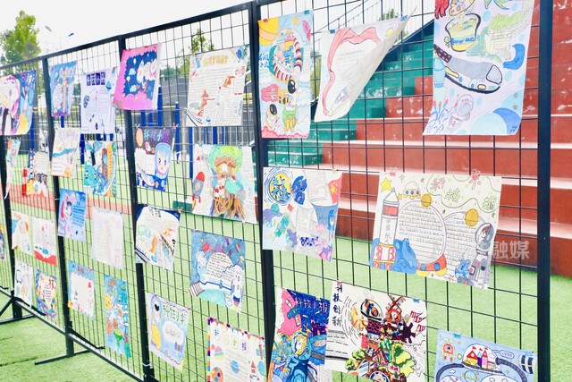 学生科技作品展 (1).JPG