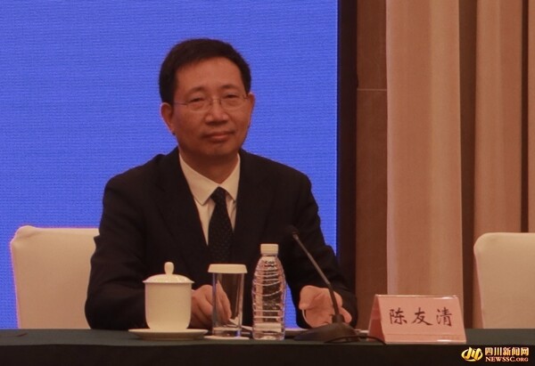 四川省商务厅新闻发言人、副厅长陈友清