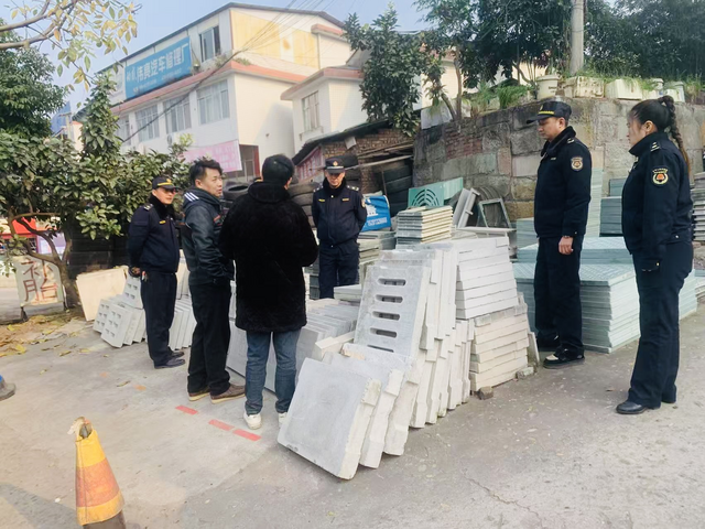 检查钢材市场周围 (2).png