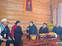 王晓晖在甘孜州调研时强调：真抓实干推进现代化建设，更好满足各族群众美好生活需要