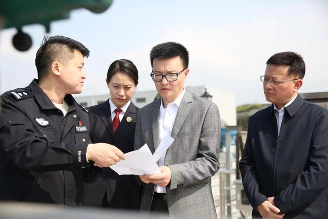 代表委员开展视察调研