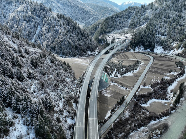 “雪域天路”久马高速壤口至刷经寺48.5公里计划3月底通车。藏高公司供图