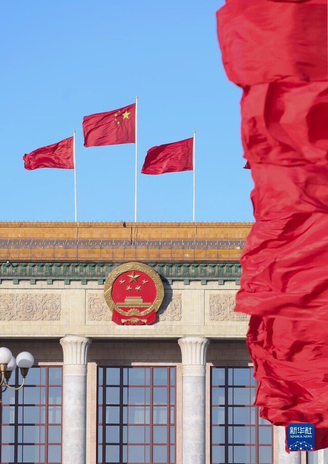 10月22日，中国共产党第二十次全国代表大会在北京人民大会堂胜利闭幕。新华社记者 张玉薇 摄