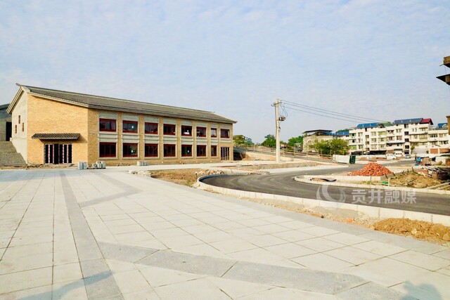 修建中的艾叶镇游客中心 (2).JPG